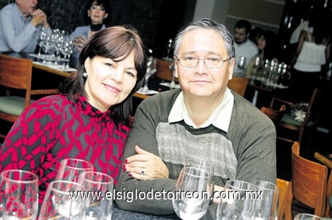 07022010 Cristina y Eduardo Carmona.