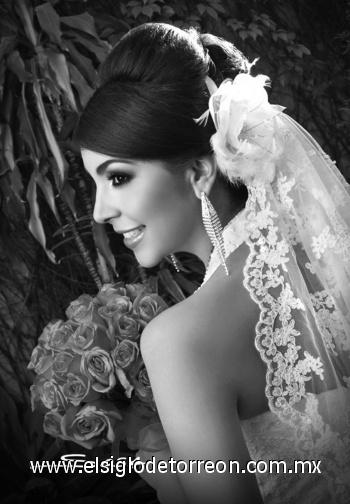07022010 Dra. María Lorena Pérez López el día de su boda con el Dr. Antonio Escobar Juárez.- Studio Sosa