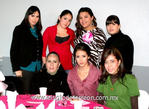 06022010 Aurora Salazar Durán el día de su fiesta de canastilla en compañía de sus amigas Carolina, Daniela, Aracely, Julia, Fernanda y Alicia.