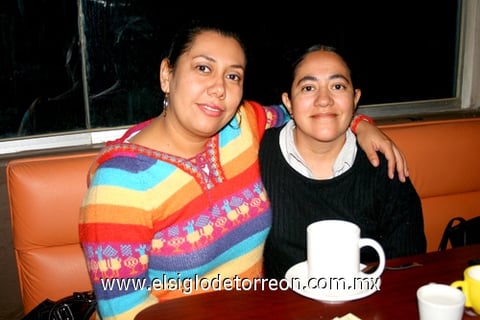 07022010 Sandra Martínez e Irma Corona.