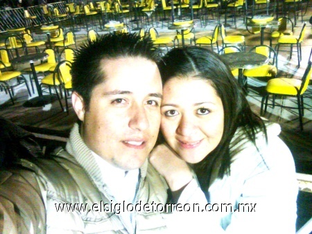 Jaime Carrillo y Karina Hinojosa.