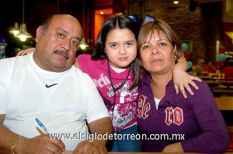 10022010 Luis Manuel, Rosario y Karina. EL SIGLO DE TORREÓN/JESÚS HERNÁNDEZ