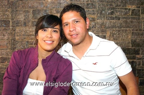 11022010 Rocío Cruz y Fernando Chávez.