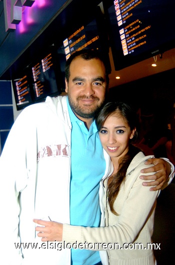 12022010 Orlando Galindo y Thalía Zárate.