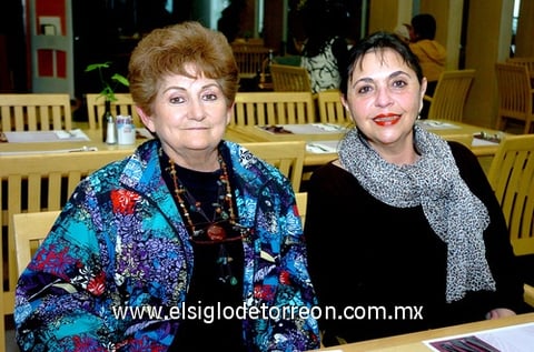 12022010 Diana Motola y Magdalena Abularach.