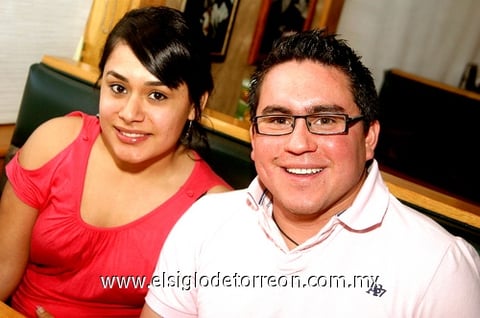 13022010 Anaí y Alejandro Flores.