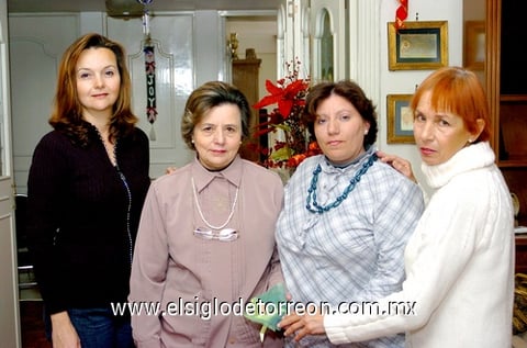 16022010 Ana Sofía Porras, Cristina de la Fuente, Cristy González y María Elena Galván.