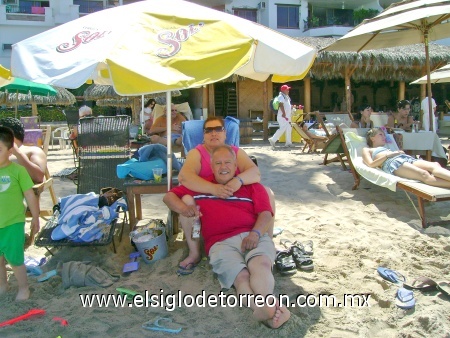 Unas felices vacaciones en Puerto Vallarta, abril 2007 enviada por Miguel Espino.