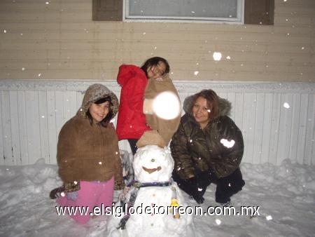 En Dallas Tx. Evelyn Liliana y Alejandra febrero 2010.