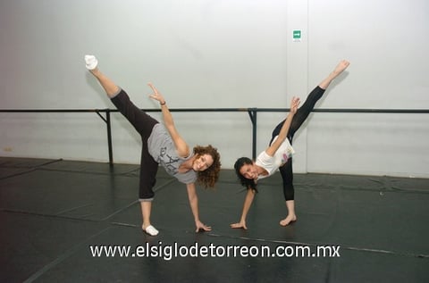 18022010 ¡Qué bien! Susú Luna y Mónica Jaik.
