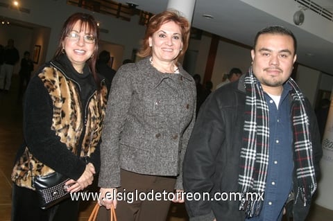 18022010 Aída Chamut, Mariana Aparicio y Alfredo Cortés.