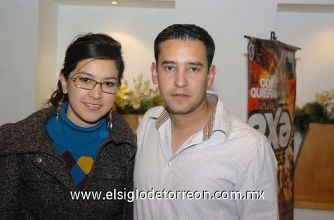 21022010 Pareja. Eileen Díaz y Édgar Olguín.