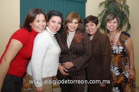 20022010 Mariela en compañía de su hermana, Daniela Castillo Guzmán; Marcela de Ruelas, Laura Patricia Guzmán Hernández y Gabriela de Ruelas.