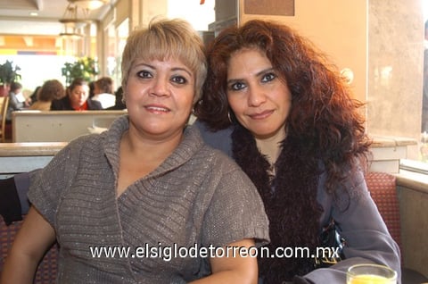 21022010 María Elena de Facio y Lidia Betancourt.