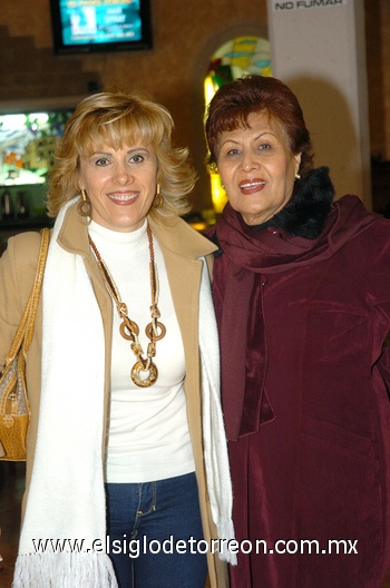 21022010 Paty Gutiérrez y Paquita de Bazán.