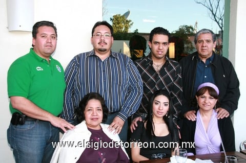 21022010 Jorge y Rubén Carbajal Sánchez, Rubén Sánchez Villarreal, Rubén Sánchez Arizmendi, Rosa María Sánchez Arizmendi, Judith de Sánchez y Queta de Sánchez.