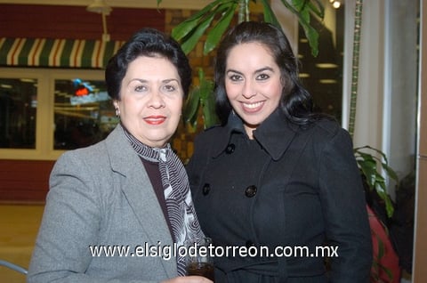 21022010 Blanca Esparza y Blanca Ramírez.