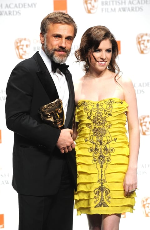 La actriz estadounidense Anna Kendrick  y el actor austriaco Christoph Waltz , ganador a Actor secundario por 'Inglorious Basterds'.