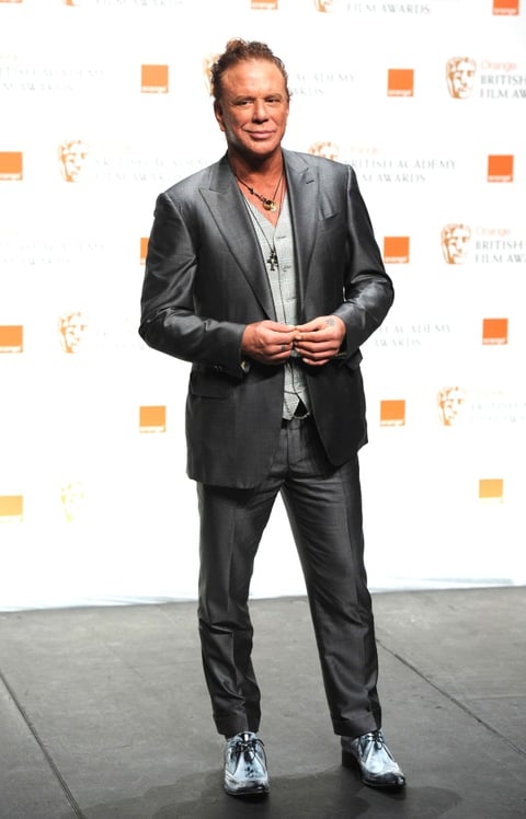 El actor estadounidense Mickey Rourke en la entrega de los premios de la Academia del Cine y la Televisión británica.