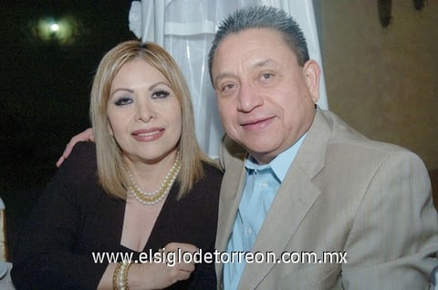22022010 Liny Ortega y Gerardo Rosas.