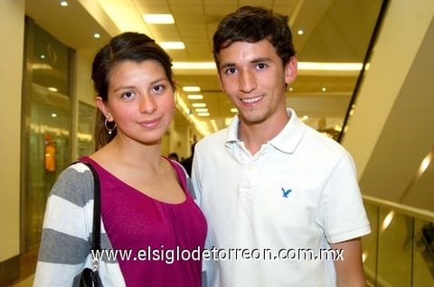 25022010 Érika Monreal y Gustavo Beltrán.
