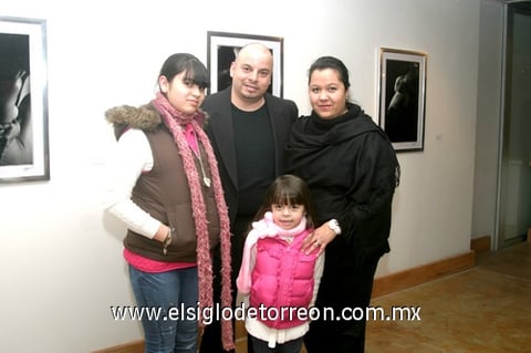 27022010 Andrea, Miguel, Marijose y Esther Espino.