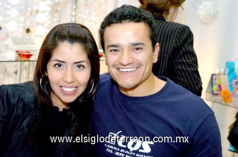 28022010 Haydeé García e Iván Barrón.