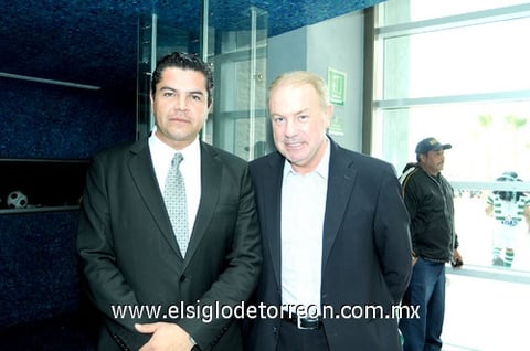 28022010 Adrián Sotelo y Gary Green.