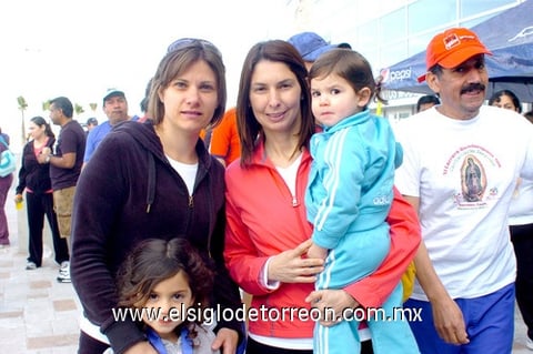 01032010 Ileana, Paulina, Blanca y Miranda.