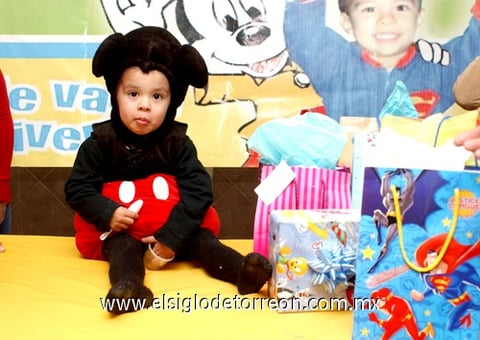 05032010 Jesús Ríos Herrera celebró su segundo cumpleaños.