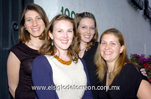 05032010  Cynthia Wilson, Carissa Becker, Morna Bayle y Amy Bittner.