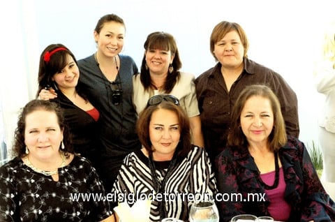 08032010 Mabeti de Manzali, Caty Ávila, Irma de Ávila, Adela de Valdés, Ana Bertha Carrillo, Ivonne Galán y Alessandra Manzali.