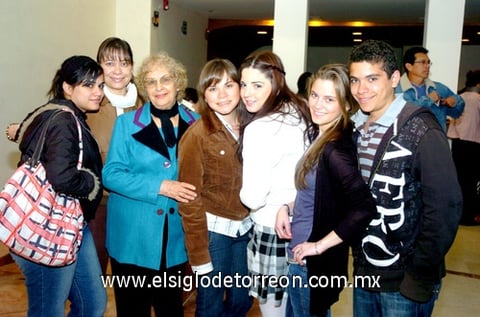 09032010 Concurrencia. Mariana Cantú, Lety de la Garza, Angélica Argüello, Ilse de la Garza, Daniela Gutiérrez, Valeria de la Garza y José de la Garza.