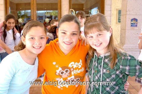 11032010 Anabel, Maricarmen y Ana Cristina.