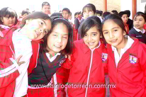 12032010 Chiquitines. Enya Salazar, Michelle Rodríguez, Denisse Domínguez y Andrea Silos.