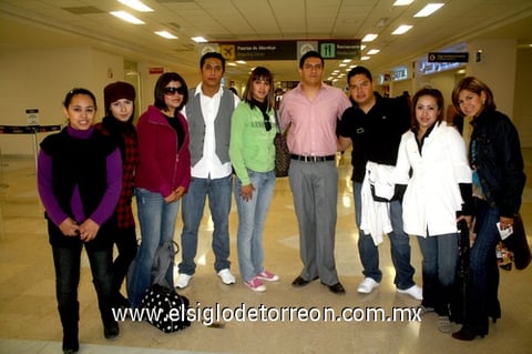 12032010 Hermosillo. Paty Chávez, Adriana Álvarez, Bertha Moreno, Eduardo Valles, Brenda Moreno, José Martínez, Noé Muñoz, Lupita Luna y Paula Ramos.