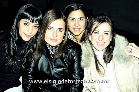 Carla, Mary, Ana y Gisela.