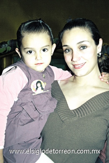 Lisset y Samantha Bartheneur.
