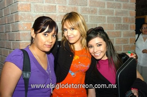 13032010 Lucero Jasso, Mariela Luján y Emely Quiñones.