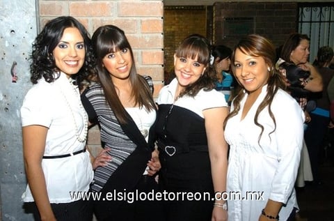 13032010 Contentas. Margarita Díaz, Perla Ranciel, Corina Hoyos y Paola Rosas.