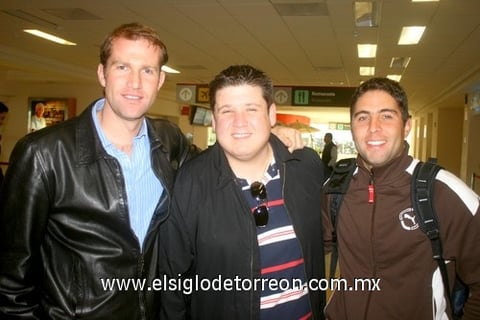 13032010 Cancún. Carlos, Ricardo y Uriel fueron a disfrutar de unas vacaciones.