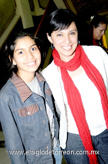 16032010 Natalia Rivera y Adriana Vargas.
