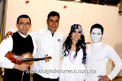 14032010 Miguel Ángel García, José Luis Urdarvay, Pamela Salas y Eron Vargas.
