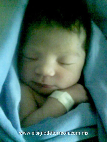 Esta hermosa nena nacio el 24 de enero 2010 deVanny mia Cardenas Machado y sus padres Maricruz Machado y Nestor Cardenas