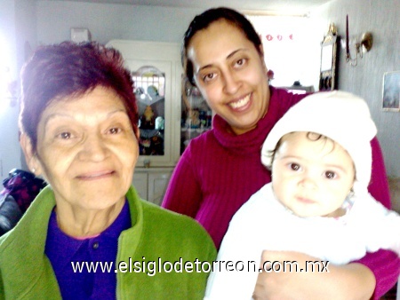 Mi abue y mi mami 2010 el Paso Tx. Enviada por Renata Garcia Rios.