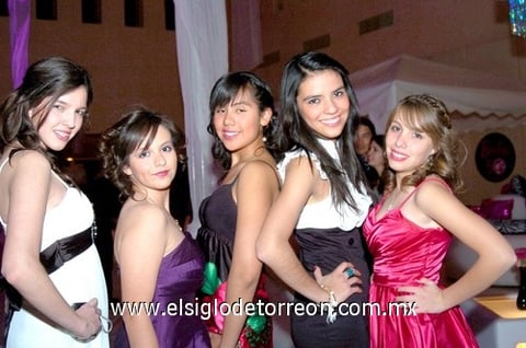 18032010 Ana Sofía, Valeria, Zaira, Mary José y Fer. EL SIGLO DE TORREÓN/JESÚS HERNÁNDEZ