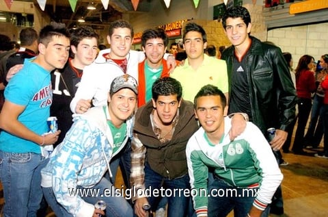 19032010 Gaby y Sady.
