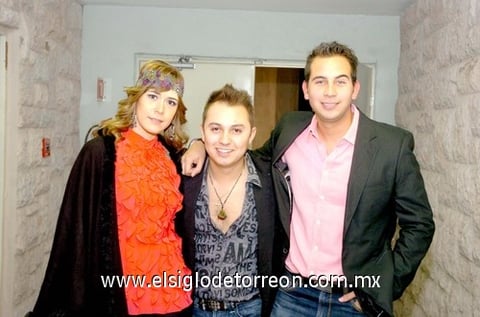19032010 Martha Piña, Fer Velázquez y Howie Torressini.