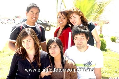 19032010 Gerardo Luna, Janeth García, Sasha Sierra y María Jesús de la Garza.