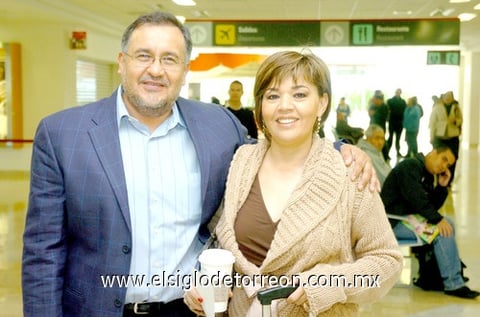23032010 México. Emprendieron un viaje JorgeMarina.
